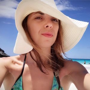 Meet your Posher, Caty